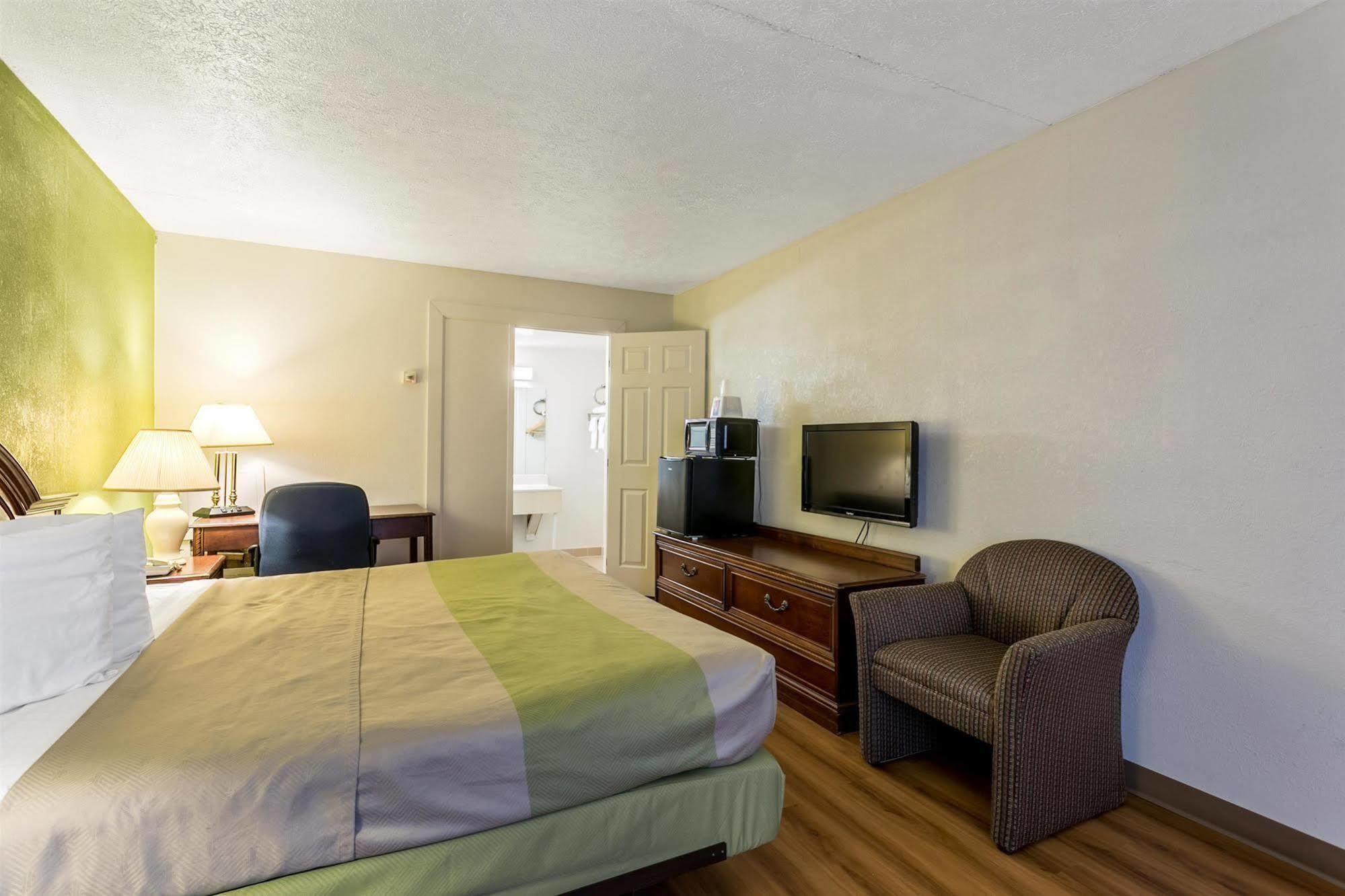 Americas Best Value Inn Edgewood, Md Екстериор снимка